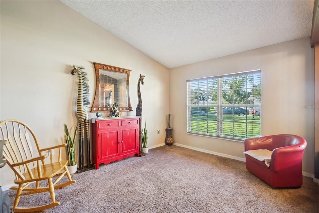 For Sale: $400,000 (4 beds, 2 baths, 2236 Square Feet)
