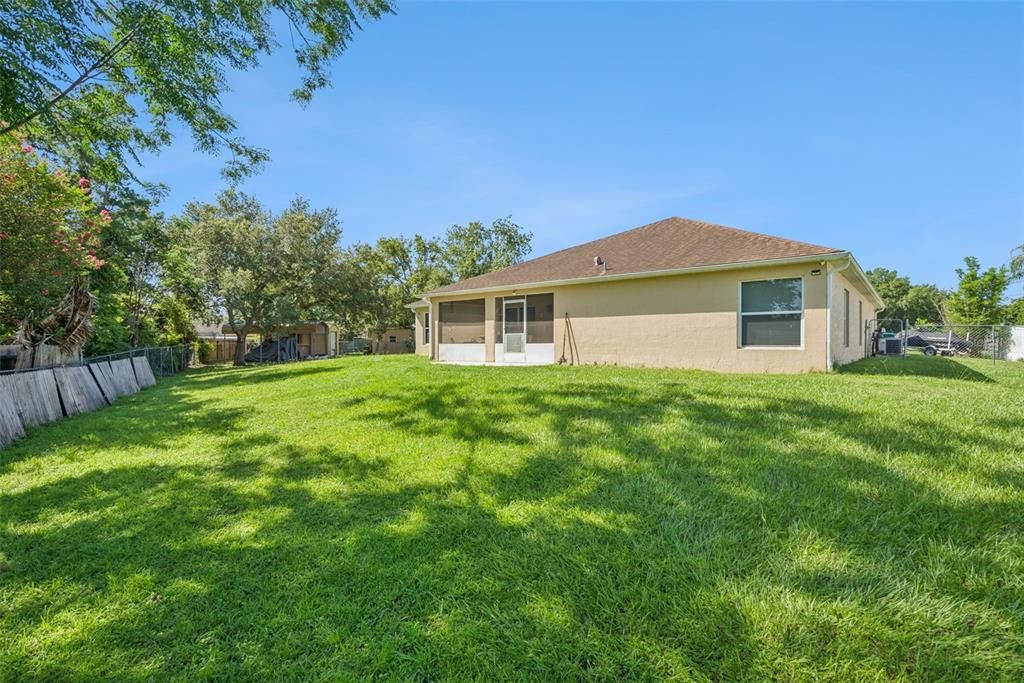 For Sale: $400,000 (4 beds, 2 baths, 2236 Square Feet)