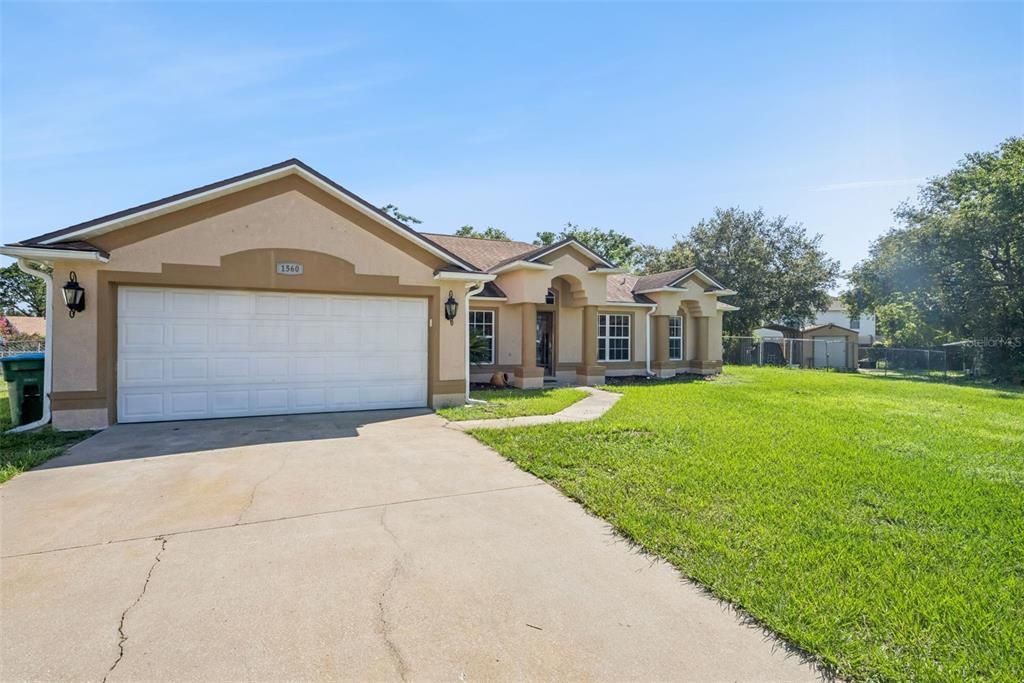 For Sale: $400,000 (4 beds, 2 baths, 2236 Square Feet)