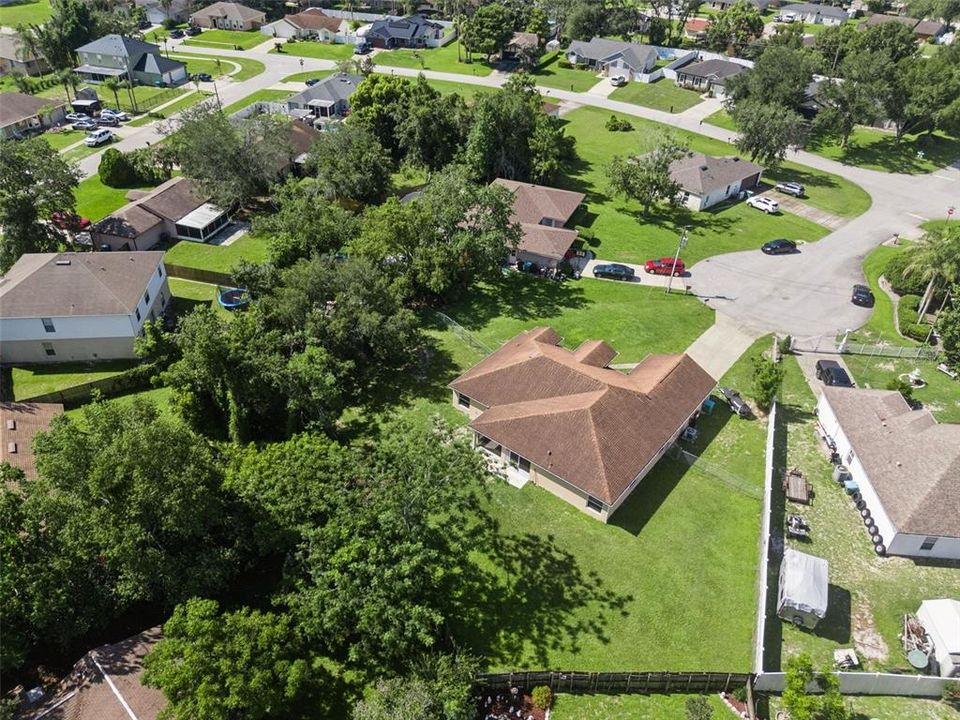 For Sale: $400,000 (4 beds, 2 baths, 2236 Square Feet)
