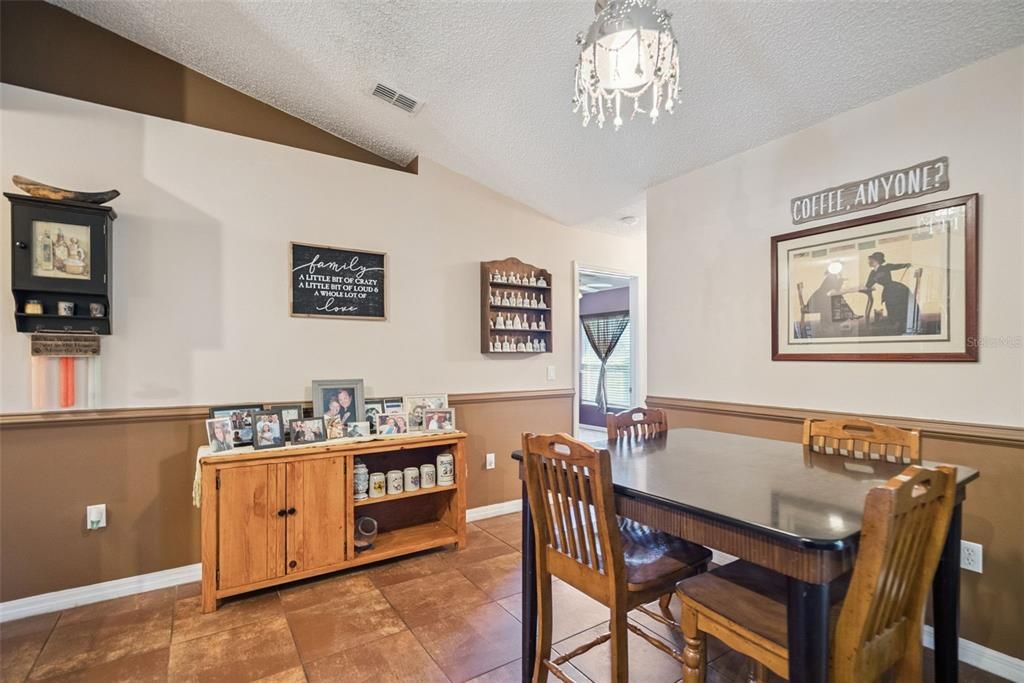 For Sale: $400,000 (4 beds, 2 baths, 2236 Square Feet)