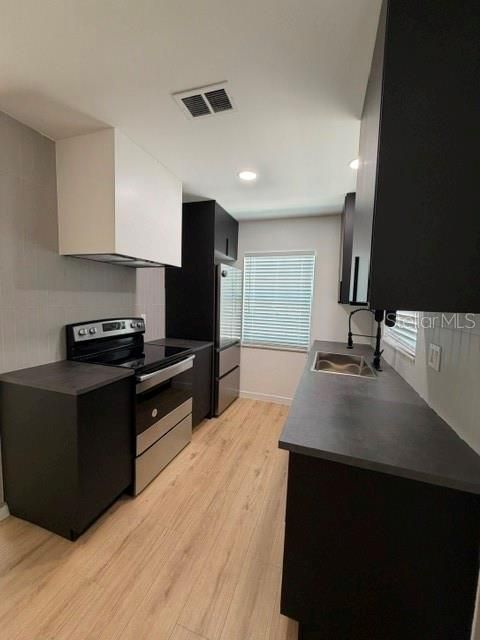 В аренду: $2,095 (2 спален, 1 ванн, 850 Квадратных фут)