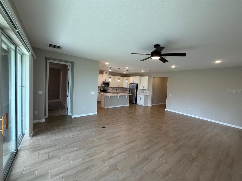 For Rent: $2,695 (4 beds, 3 baths, 2070 Square Feet)