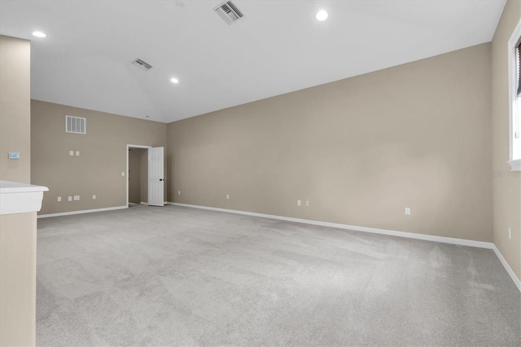 Active With Contract: $790,000 (4 beds, 4 baths, 2911 Square Feet)