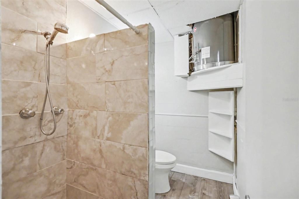For Sale: $349,000 (5 beds, 0 baths, 1456 Square Feet)