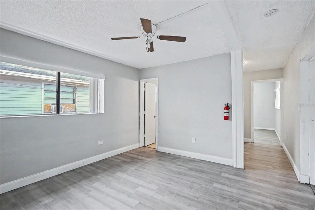 For Sale: $349,000 (5 beds, 0 baths, 1456 Square Feet)