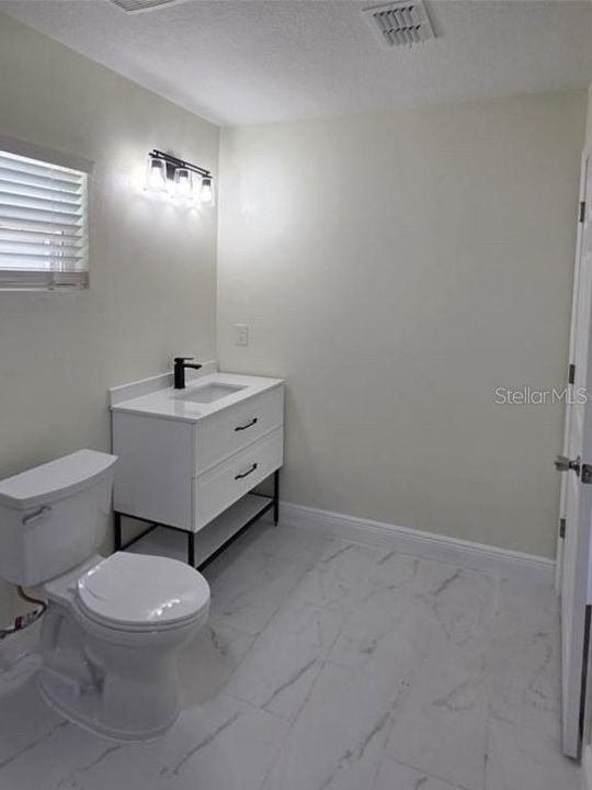 В аренду: $1,995 (3 спален, 2 ванн, 1200 Квадратных фут)
