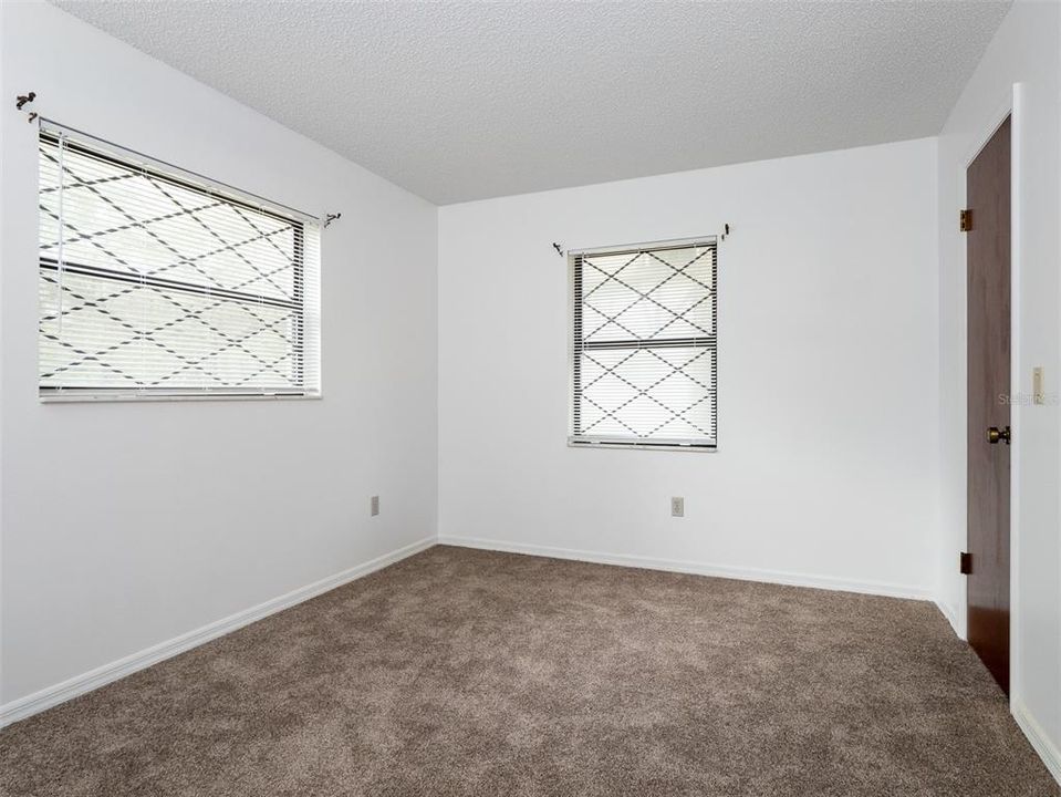 En Venta: $290,000 (2 camas, 2 baños, 1318 Pies cuadrados)