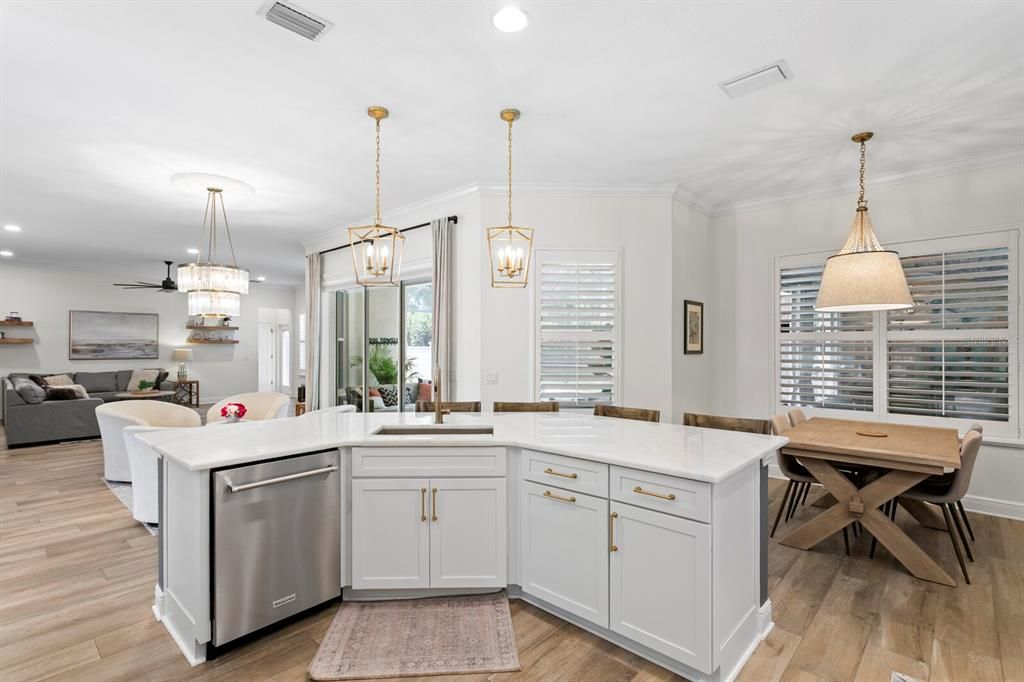 For Sale: $1,250,000 (4 beds, 3 baths, 3634 Square Feet)
