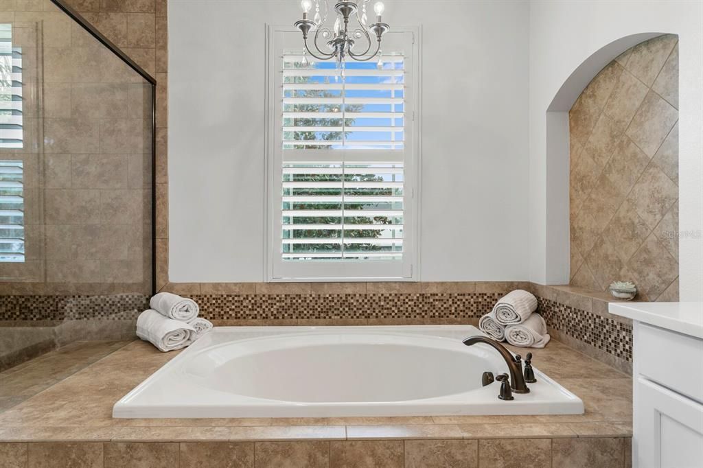 For Sale: $1,250,000 (4 beds, 3 baths, 3634 Square Feet)