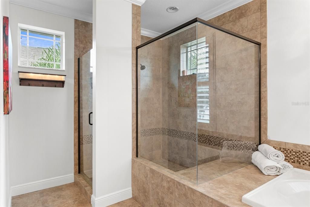 For Sale: $1,250,000 (4 beds, 3 baths, 3634 Square Feet)
