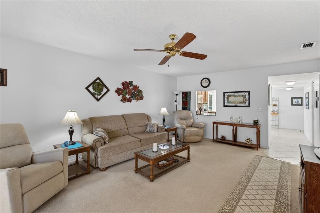 For Rent: $1,900 (2 beds, 2 baths, 1143 Square Feet)