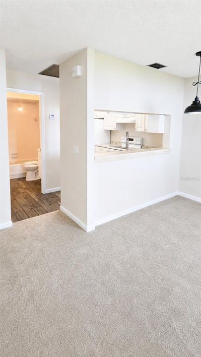 En Venta: $159,900 (2 camas, 2 baños, 912 Pies cuadrados)
