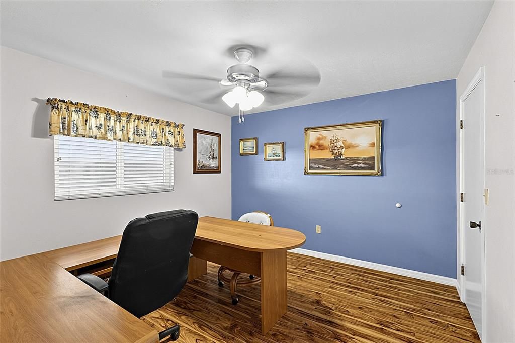 For Sale: $249,900 (4 beds, 3 baths, 1638 Square Feet)
