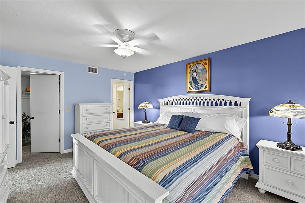 For Sale: $249,900 (4 beds, 3 baths, 1638 Square Feet)