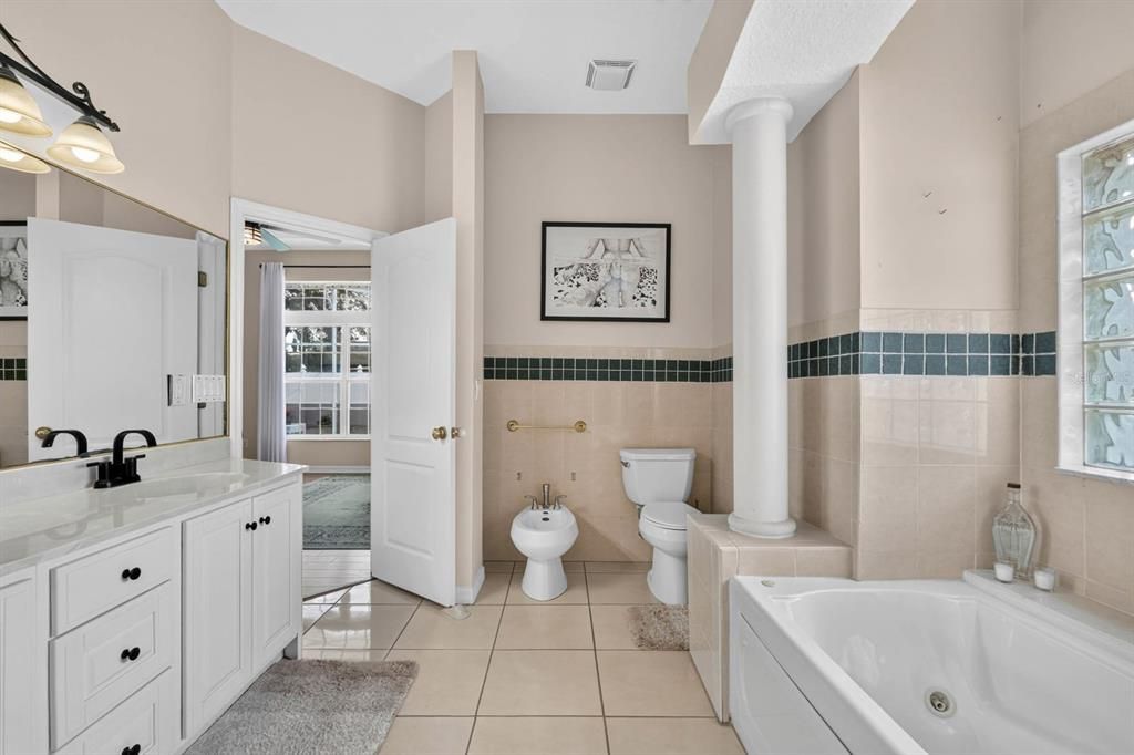 En Venta: $485,000 (3 camas, 2 baños, 2241 Pies cuadrados)