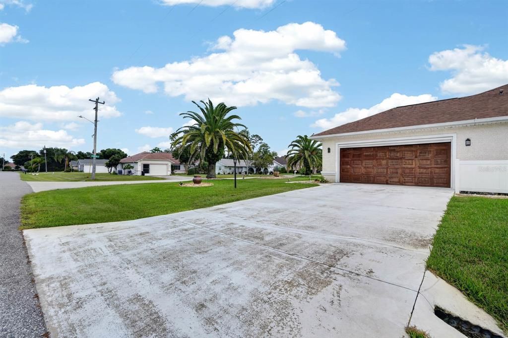En Venta: $485,000 (3 camas, 2 baños, 2241 Pies cuadrados)