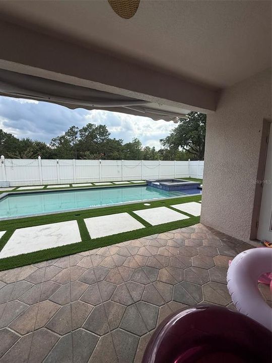 For Sale: $599,000 (4 beds, 3 baths, 2622 Square Feet)