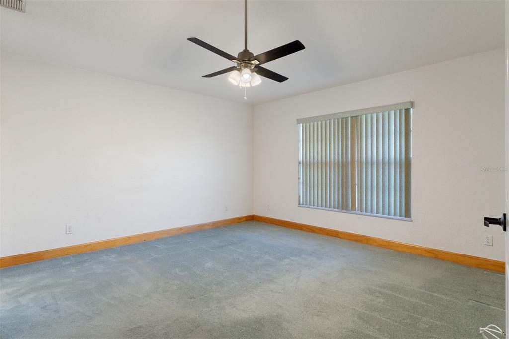 For Sale: $349,000 (3 beds, 2 baths, 1626 Square Feet)