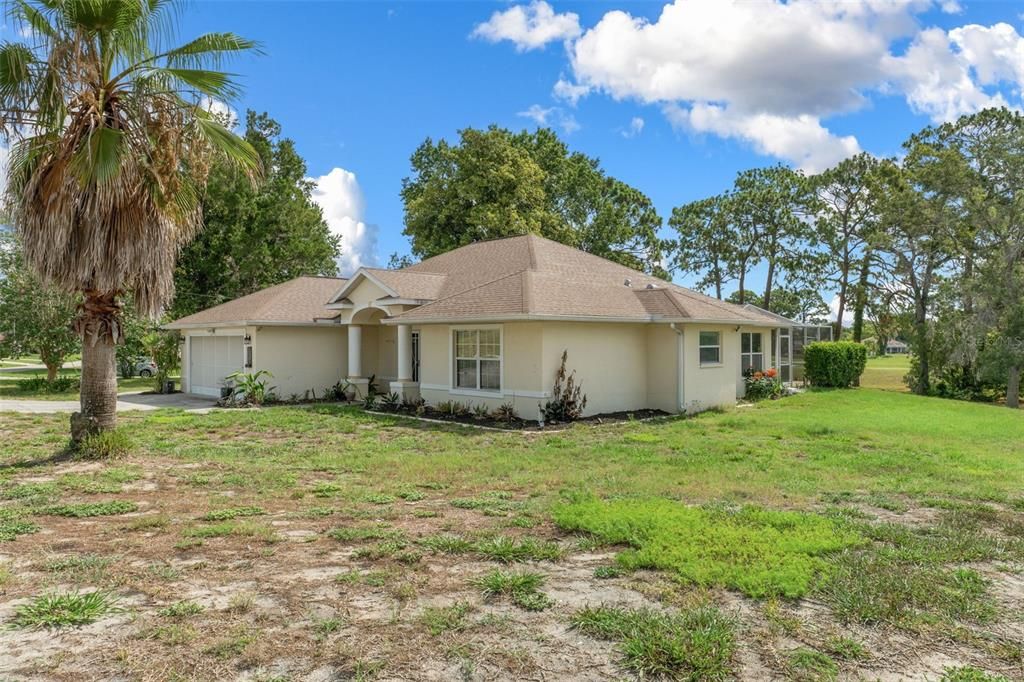 For Sale: $349,000 (3 beds, 2 baths, 1626 Square Feet)