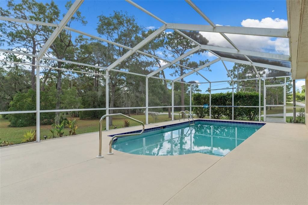 For Sale: $349,000 (3 beds, 2 baths, 1626 Square Feet)