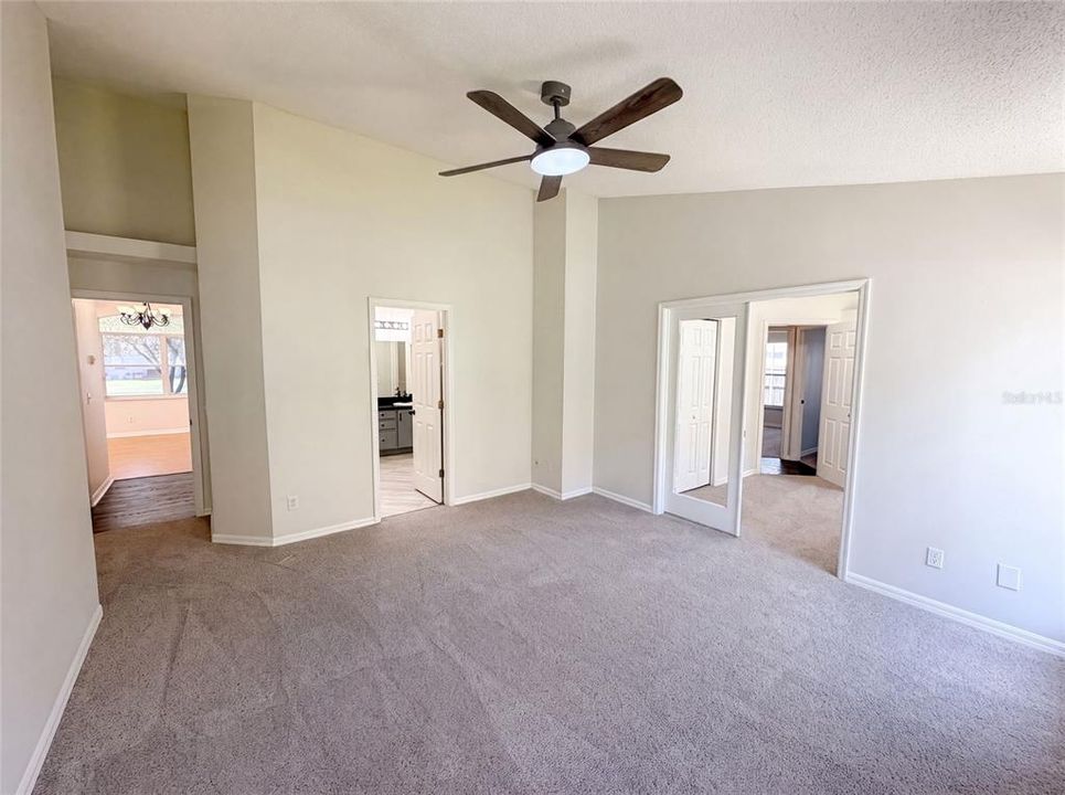 For Sale: $460,000 (4 beds, 2 baths, 1901 Square Feet)