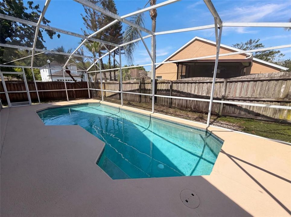 For Sale: $460,000 (4 beds, 2 baths, 1901 Square Feet)