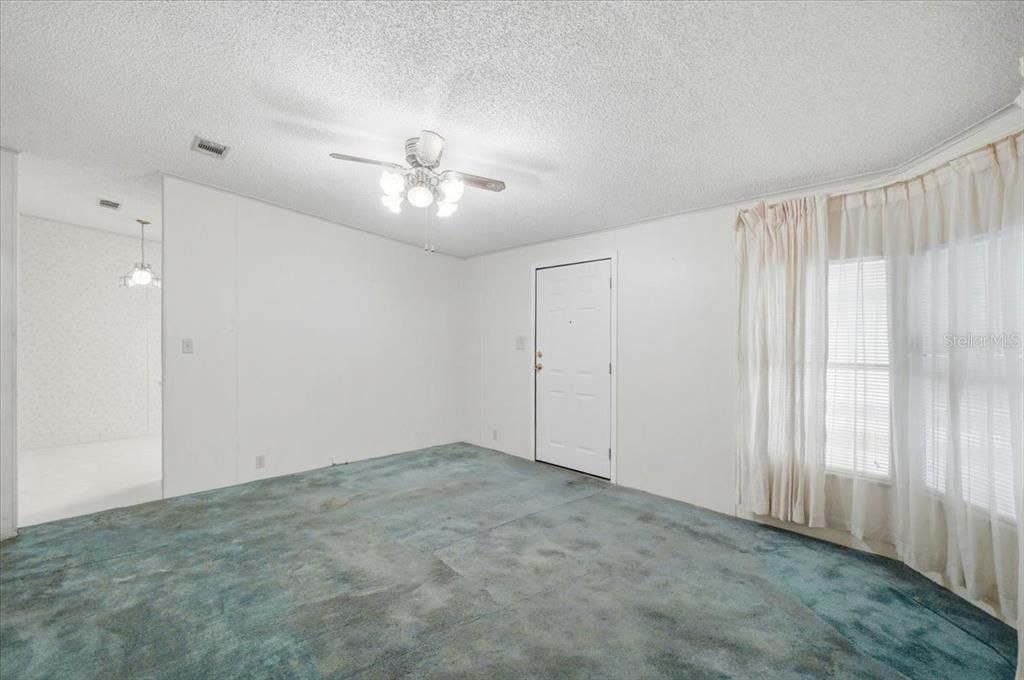 En Venta: $139,900 (2 camas, 2 baños, 900 Pies cuadrados)