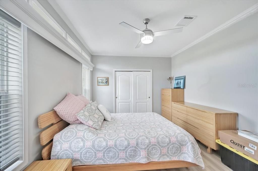 For Sale: $215,000 (2 beds, 2 baths, 1152 Square Feet)