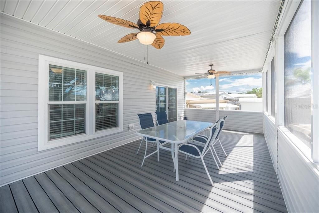 For Sale: $215,000 (2 beds, 2 baths, 1152 Square Feet)