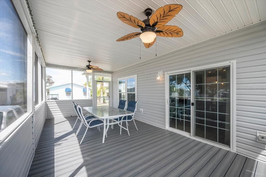 For Sale: $215,000 (2 beds, 2 baths, 1152 Square Feet)