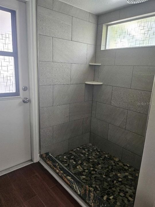 На продажу: $325,000 (3 спален, 2 ванн, 1588 Квадратных фут)