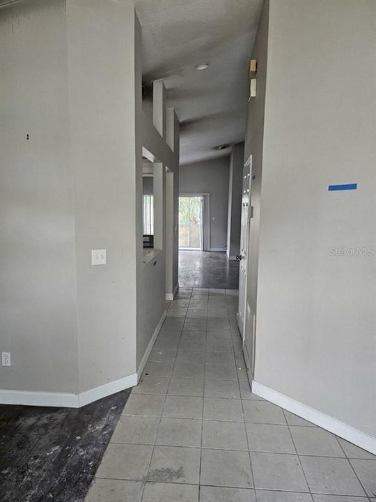 На продажу: $325,000 (3 спален, 2 ванн, 1588 Квадратных фут)