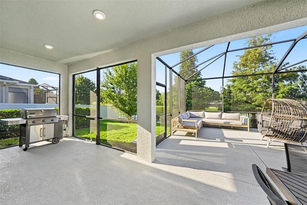 Active With Contract: $700,000 (4 beds, 3 baths, 1962 Square Feet)