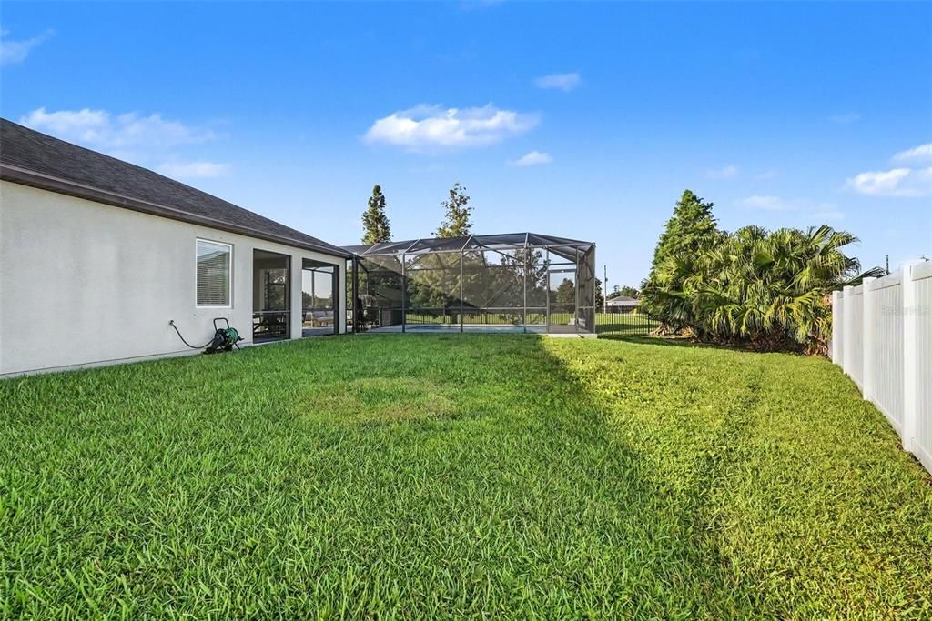 Active With Contract: $700,000 (4 beds, 3 baths, 1962 Square Feet)