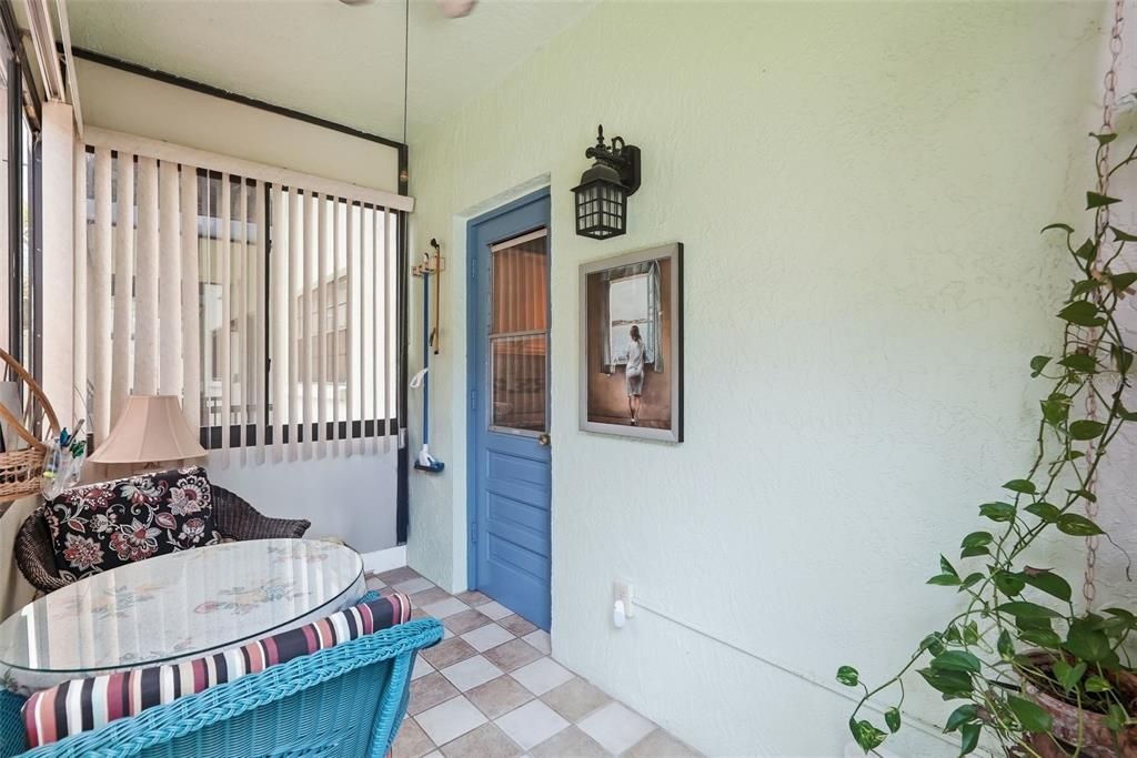 En Venta: $170,000 (2 camas, 2 baños, 915 Pies cuadrados)