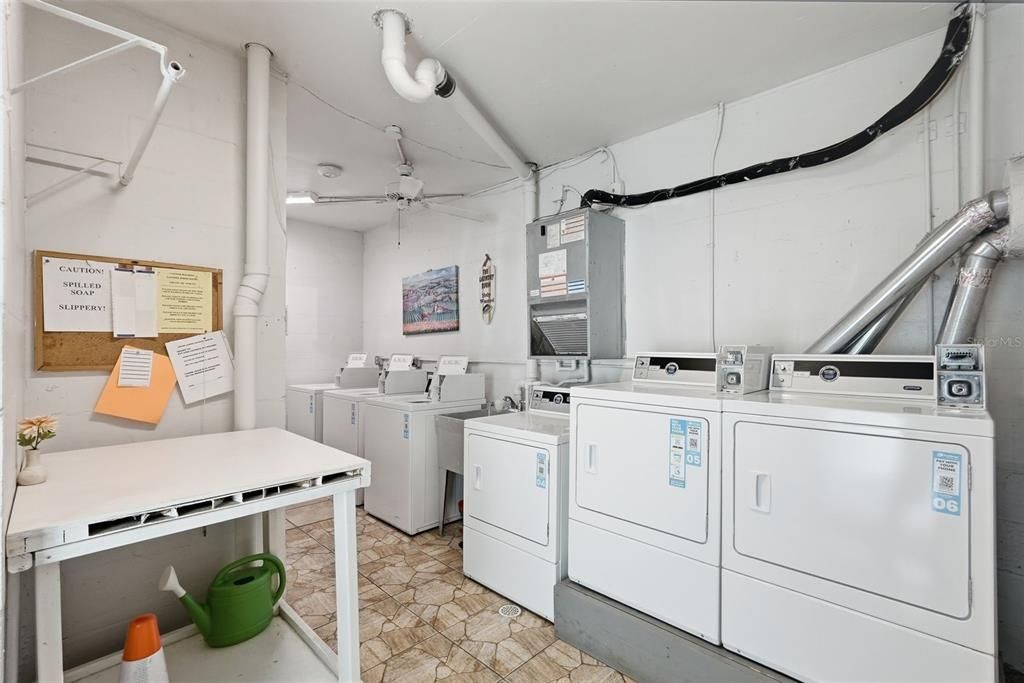 En Venta: $170,000 (2 camas, 2 baños, 915 Pies cuadrados)