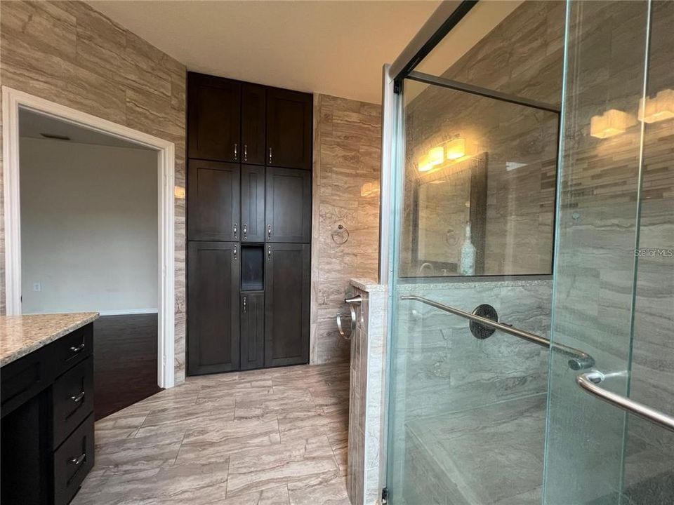 En Venta: $308,000 (3 camas, 2 baños, 2040 Pies cuadrados)