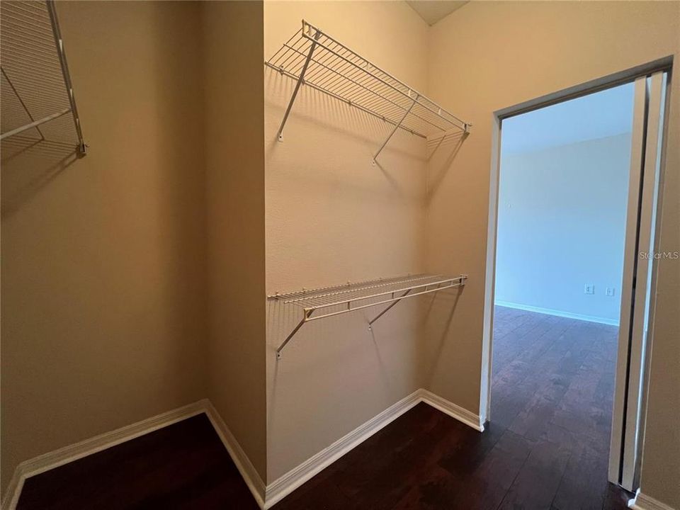 En Venta: $308,000 (3 camas, 2 baños, 2040 Pies cuadrados)