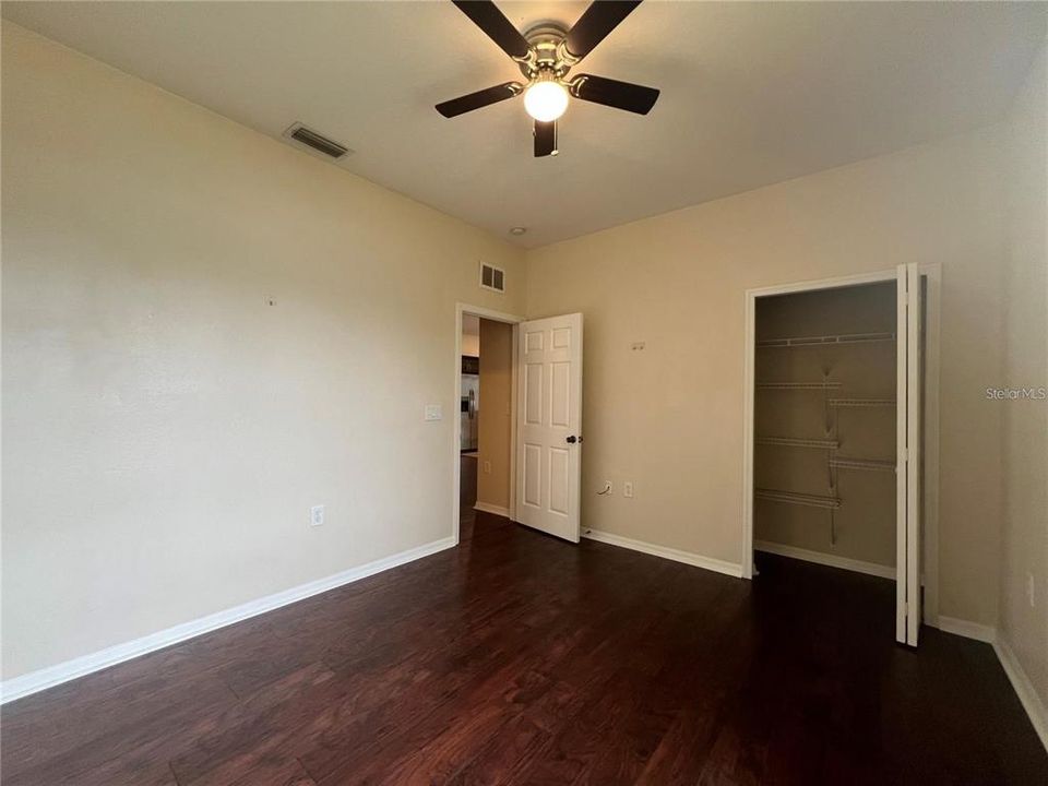 En Venta: $308,000 (3 camas, 2 baños, 2040 Pies cuadrados)