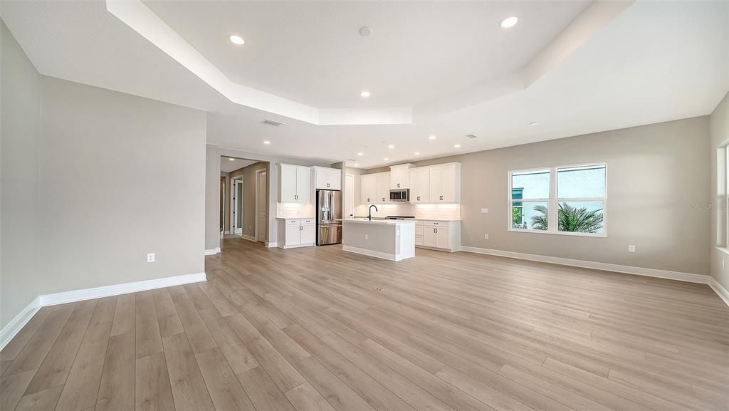Activo con contrato: $704,990 (3 camas, 3 baños, 2332 Pies cuadrados)