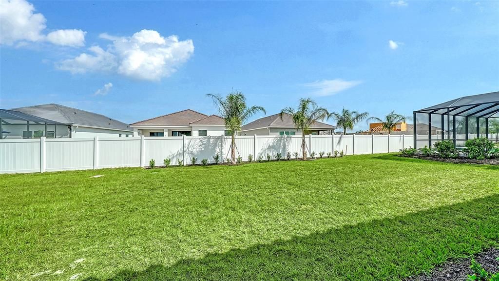 Activo con contrato: $704,990 (3 camas, 3 baños, 2332 Pies cuadrados)
