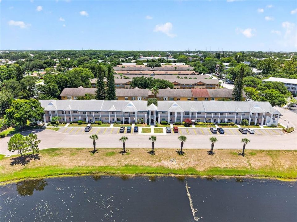 На продажу: $195,000 (2 спален, 2 ванн, 1210 Квадратных фут)