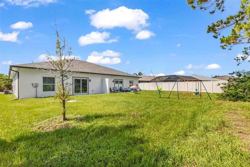 На продажу: $479,900 (12 спален, 0 ванн, 2383 Квадратных фут)