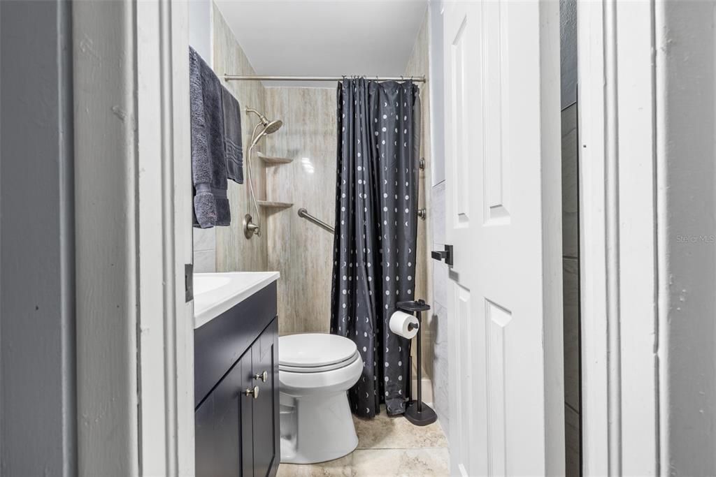 Active With Contract: $469,900 (3 beds, 2 baths, 1454 Square Feet)