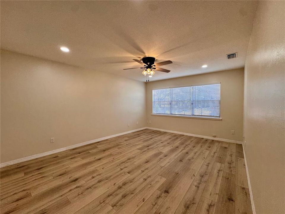 For Rent: $1,500 (1 beds, 1 baths, 650 Square Feet)