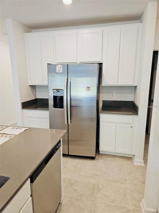 For Sale: $320,000 (3 beds, 2 baths, 1432 Square Feet)