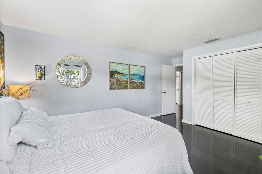 En Venta: $590,000 (3 camas, 2 baños, 1876 Pies cuadrados)