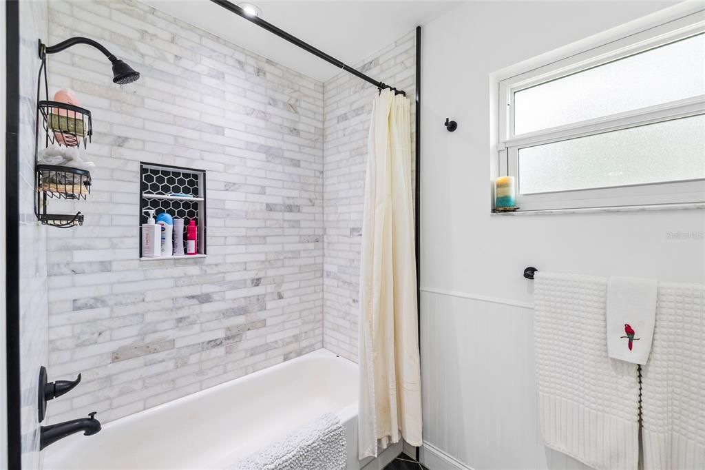 En Venta: $590,000 (3 camas, 2 baños, 1876 Pies cuadrados)