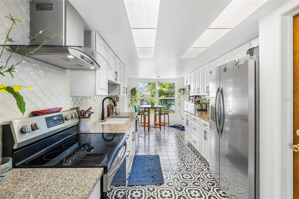 En Venta: $590,000 (3 camas, 2 baños, 1876 Pies cuadrados)